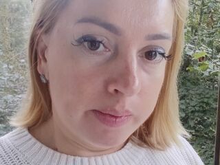 girl cam naked MiaBloomie