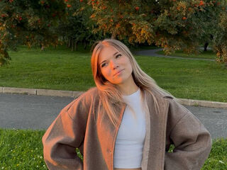 girl fingering pussy MichaelaFox