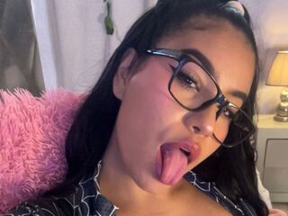 naked cam girl masturbating with dildo MihaCameron