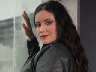 girl cam naked NahiaMonet