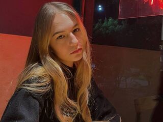 adult liveshow NellMocarski