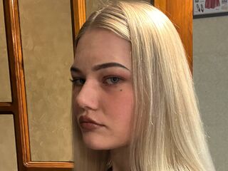 camgirl porn cam NicolynMoore