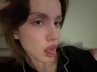 free chat RosariaSkemp