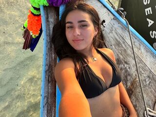 fingering cam whore SarahSparkles