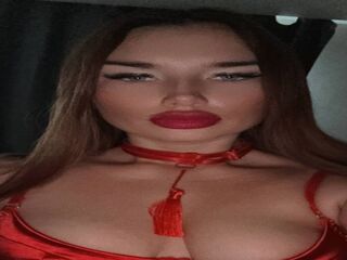 camgirl spreading pussy SellenaKirten