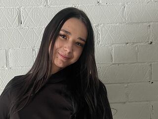 live webcam performer SenaidaHakes