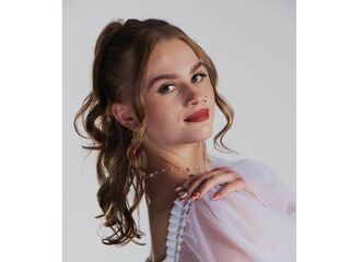 voyeur web cam SharriLangolf