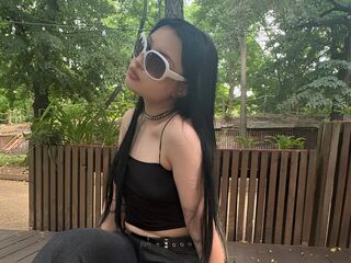 hot camwhore ShemikaGnerre
