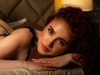 camwhore masturbating with sextoy SiilvanaSantos