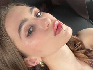 fingering cam slut SilviaCoey
