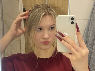 free cyber sex SkyeDavi