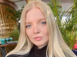 girl SweetAnny