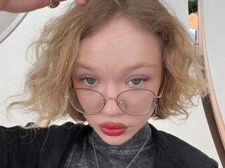 camgirl porn cam SynneBissey