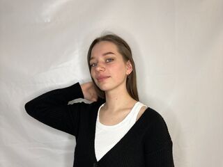 webcamgirl live sex SynnoveHayley