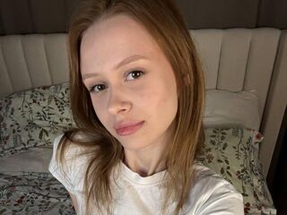 hot chatroom TaraGnagey