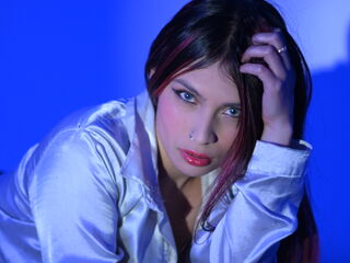 hot naked webcam girl TiffanySuarez