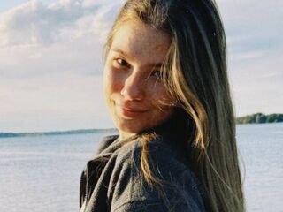 fingering cam slut VanitaNadoff