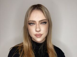 fingering camgirl video VirgieJanosek