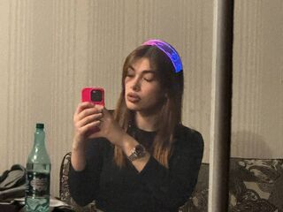 camslut topless ViviEne