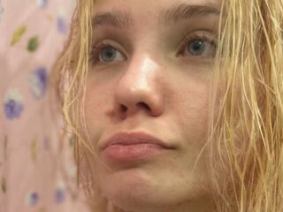 chatrubate cam girl YallyGreen