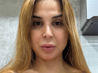 naughty camgirl masturbating YanaMillers
