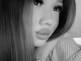 striptease cam ZellaRessler