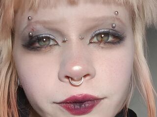 closeup cam ZeniaThurstonson